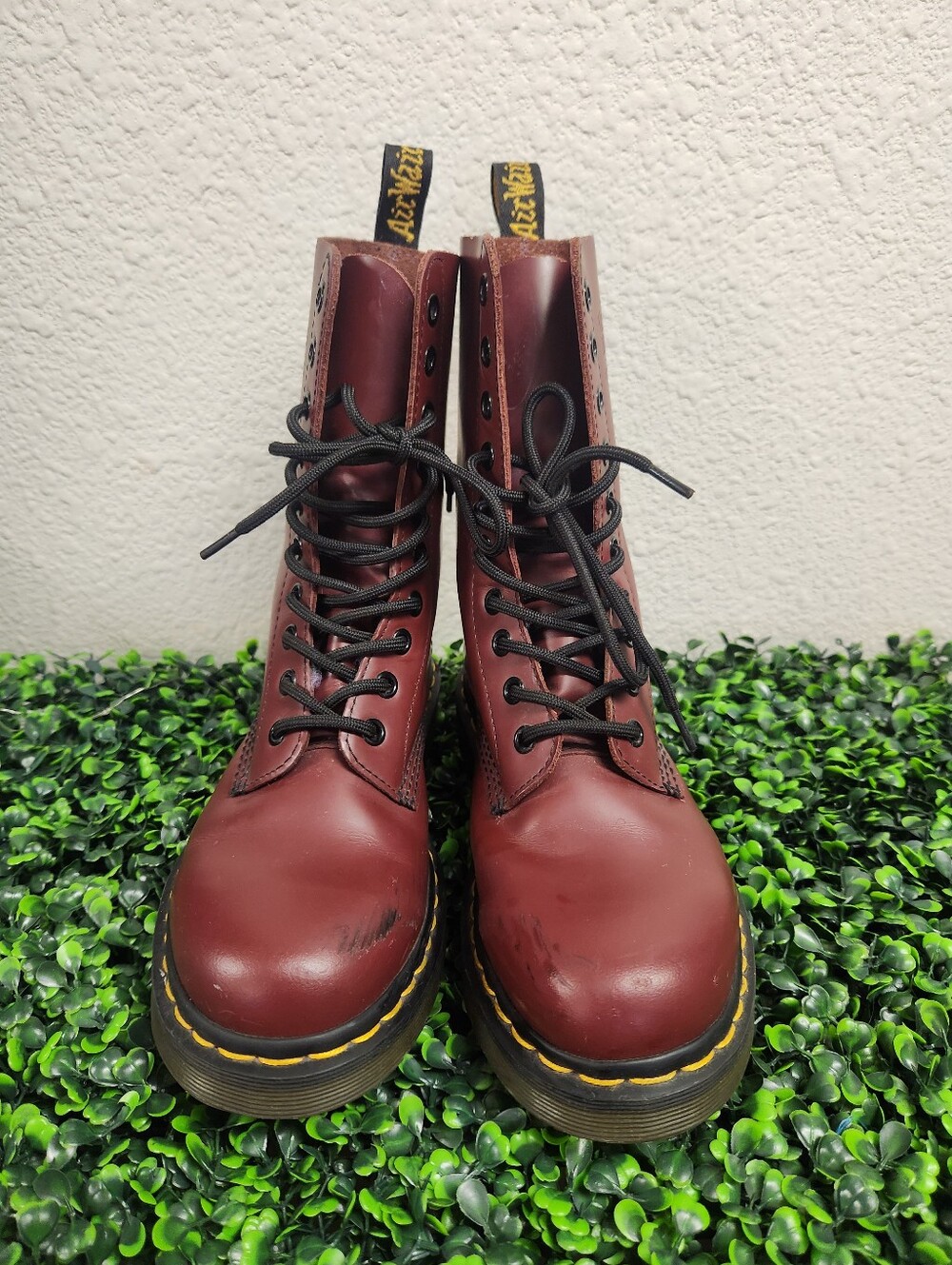 Dr. Martens 1490 burgundy leather size 5US